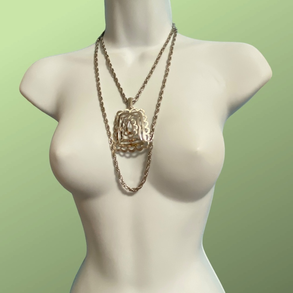 TRIFARI Rhodium Plated Pendant Two Strand Chain Vintage 1960's Necklace